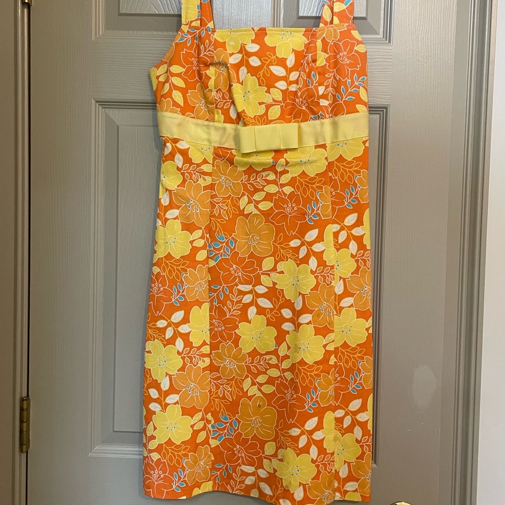 Cute stretchy orange dress!